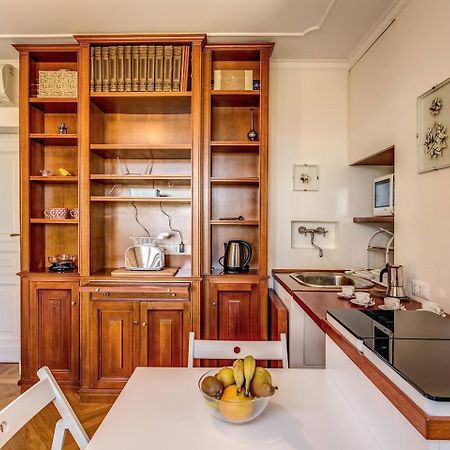 Attic With Terrace Overlooking St Peters Basilica โรม ภายนอก รูปภาพ